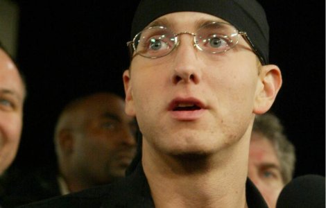 Eminem, destainuire-soc: &#39;Am urinat pe Mariah Carey&#39;