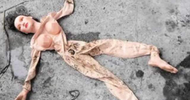 De cati chinezi este nevoie pentru a salva o papusa gonflabila?