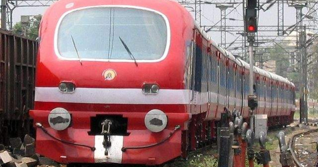 Incendiu in tren in India: 47 de calatori si-au pierdut vietile