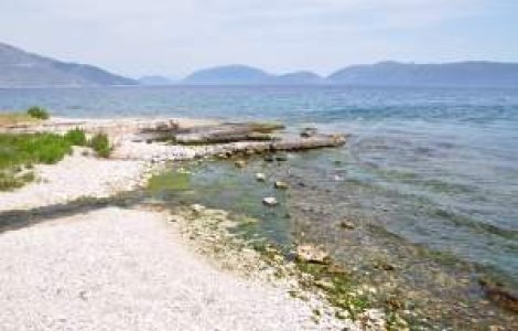 Grecia atrage din ce in ce mai putini turisti straini