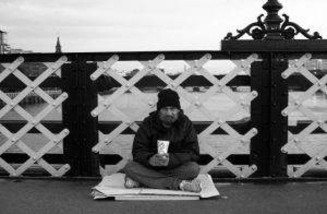 Rata somajului a scazut usor in iunie