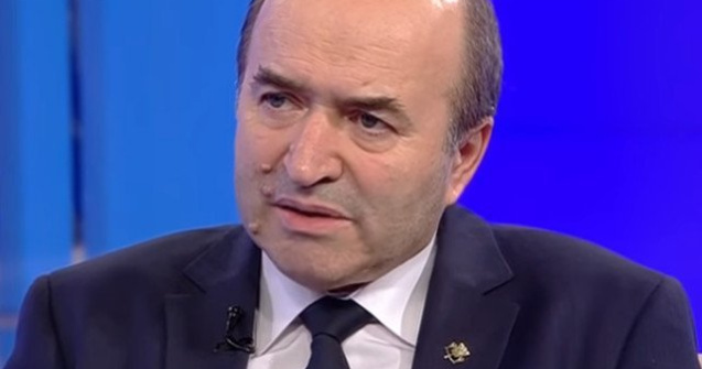 Tudorel Toader, reactie dupa ce ar fi fost internat de urgenta la Spitalul de Neurochirurgie din Iasi