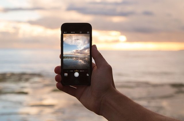 Telefoane ieftine si bune: ce sa-ti cumperi cu banii ramasi dupa concediu