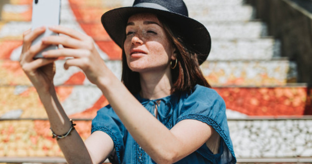  Top  6 reguli de bun-simt pe care sa le respecti cand faci selfie