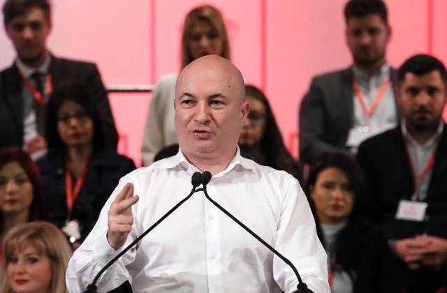 Stefanescu, despre Cumpanasu: Abia acum intelege Alex ce inseamna sa starnesti viesparul plin de ticalosi