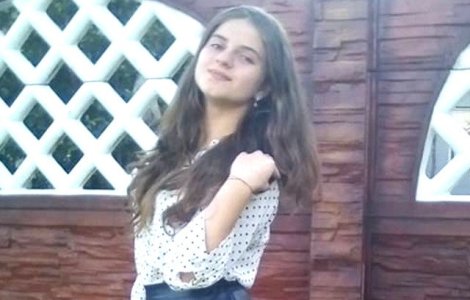 Peste 46.000 de persoane au semnat petitia pentru "Legea Alexandra"