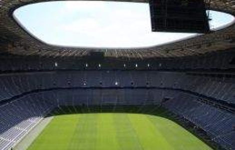 Gazonul de la National Arena este distrus