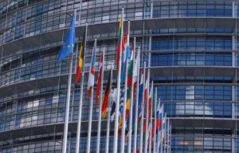 Eurobarometru: Opinia publica, mai optimista cu privire la iesirea din criza