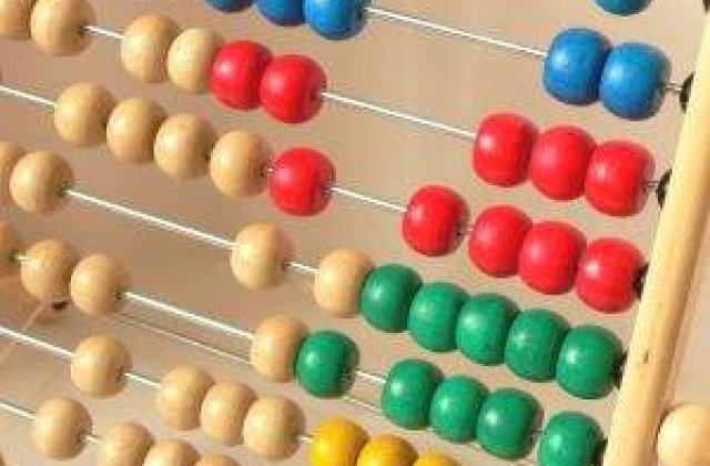 Jocul numerelor: CCR solicita documente MAI si INS pentru a decide asupra referendumului