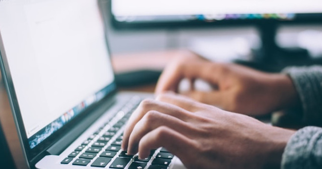 Angajatii din sectorul bancar, pe penultimul loc in regiune, in topul salariilor