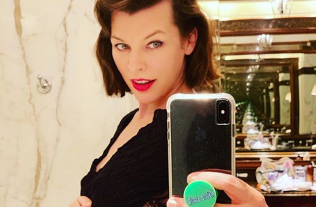Milla Jovovich asteapta al treilea copil: "Am avut sentimente care au oscilat intre bucurie completa si groaza totala"