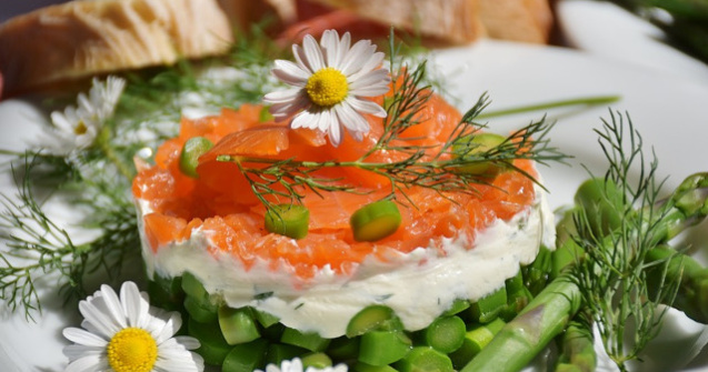 Nutritionist: Cine a zis ca pestele si fructele de mare nu merg bine cu branza?