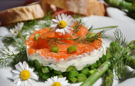 Nutritionist: Cine a zis ca pestele si fructele de mare nu merg bine cu branza?