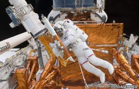 Astronautii au terminat reparatiile prioritare la telescopul spational Hubble