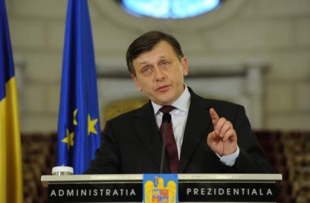 Antonescu i-a concediat pe consilierii lui Basescu