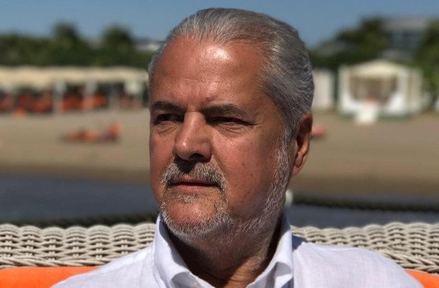 Adrian Nastase: In ultimii ani, in Romania s-au inmultit foarte mult sacalii. Influenta lor se simte si in politica