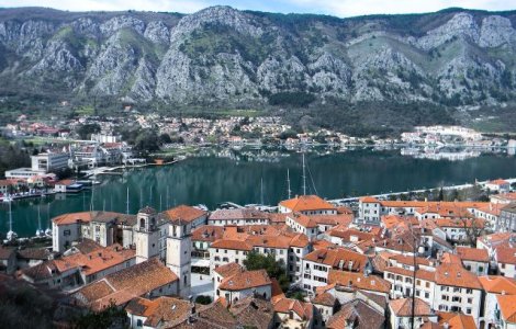 Atentionare de calatorie pentru Muntenegru: Temperaturi ridicate si incendii de vegetatie