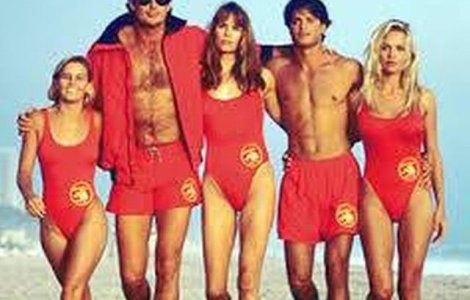 Un documentar despre succesul serialului "Baywatch" va fi realizat cu distributia originala