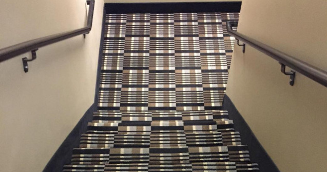  Top  Scari pe care nu le vezi sau care duc spre nicaieri: 10+ fotografii dezastruoase