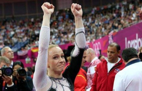 JO 2012 - Gimnastica: Sandra Izbasa a castigat medalia de aur la sarituri