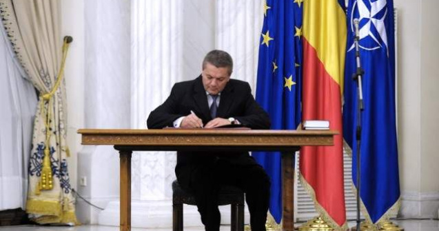 MAI, fara conducere: Ioan Rus si Victor Paul Dobre au demisionat