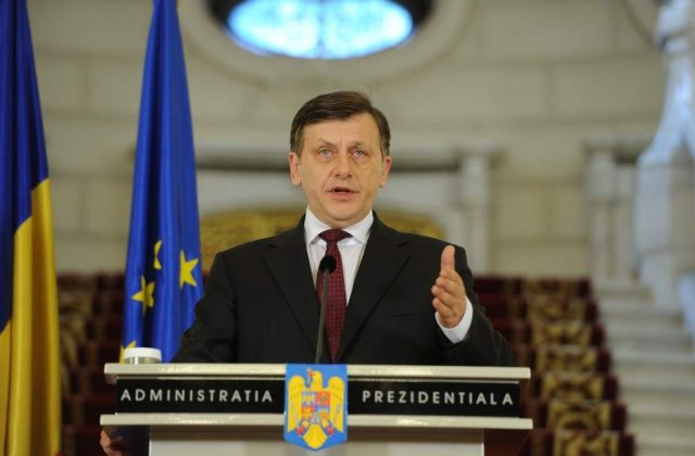 Noii ministri au fost investiti, cu exceptia ministrului Justitiei