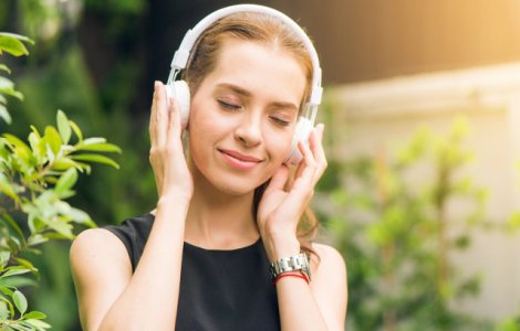 Anularea zgomotului ambiental - Casti cu noise cancelling activ sau pasiv?