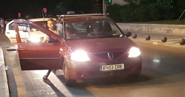 Femeie trasa de par si bagata cu forta in masina, in centrul Capitalei