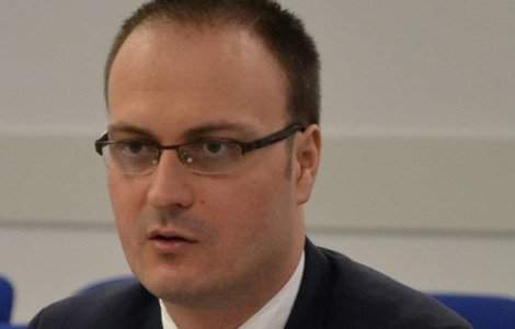 Cumpanasu: Nu se merge doar pe varianta lupului singuratic