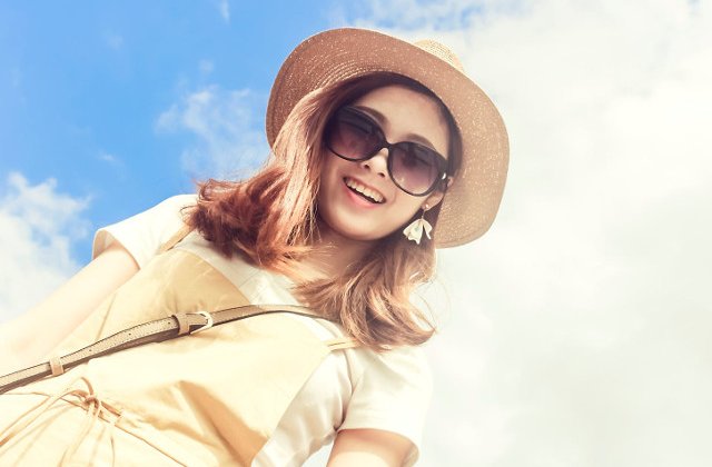 7 metode prin care poti indeparta zgarieturile de pe lentilele ochelarilor de soare