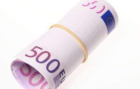 Somer roman castiga 100.000 de euro in Italia la &#39;loz in plic&#39;