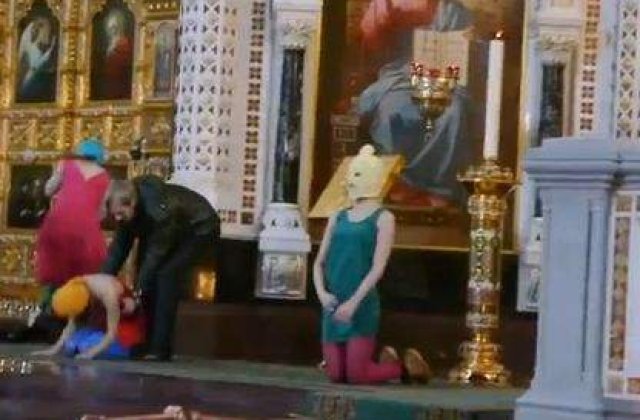 Cazul Pussy Riot: Trei ani de inchisoare pentru o rugaciune anti-Putin