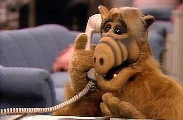 Il mai tineti minte pe ALF? Extraterestrul blanos va avea propriul film