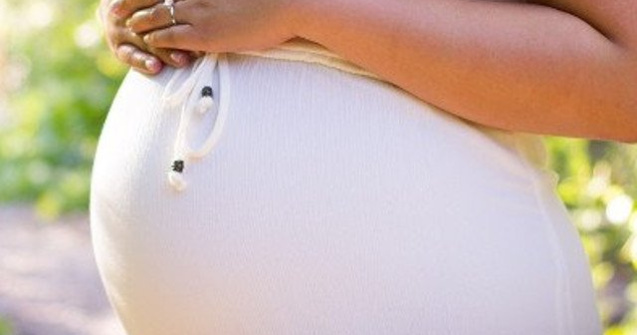 SUA: O femeie a nascut tripleti dupa ce a crezut ca are o criza de rinichi