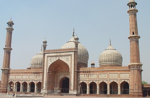 India: 38 de persoane au murit din cauza ploilor musonice. Alerta de inundatii