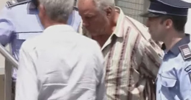 In masina lui Dinca s-au gasit noi probe: o poseta albastra, care nu apartine fetelor