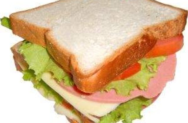 Culmea crizei in Spania: Taxarea elevilor care isi aduc mancare la scoala