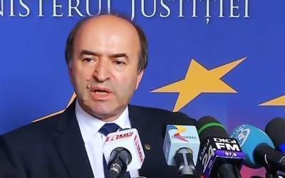 Toader: A devenit si mai...