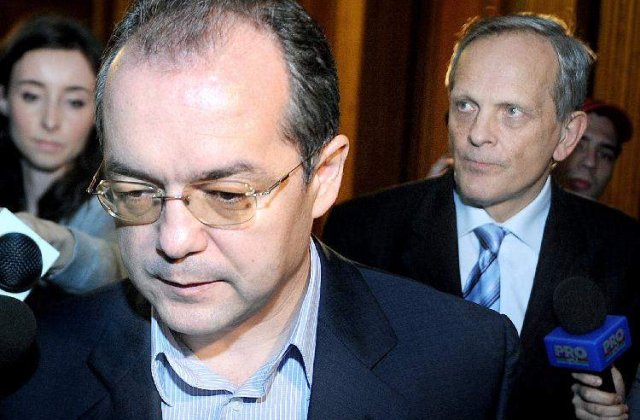 Boc: Nu putem reduce taxele pentru ca nu am pus bani deoparte pentru 'zile negre'