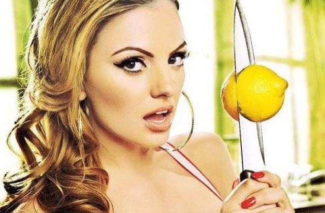 Alexandra Stan va canta pe aceeasi scena cu Rihanna