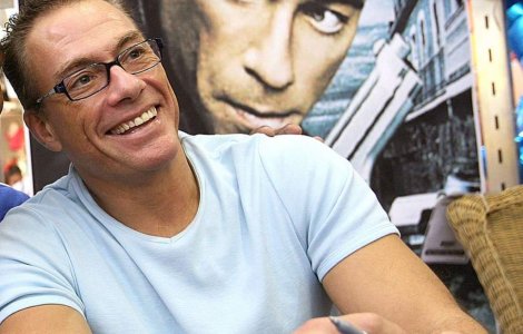 Van Damme se lauda ca a avut o aventura cu Kylie Minogue