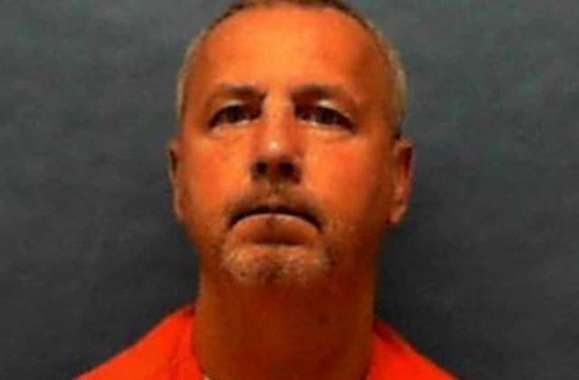 Un barbat din SUA, condamnat pentru uciderea a 3 homosexuali in 1994, a fost executat in Florida