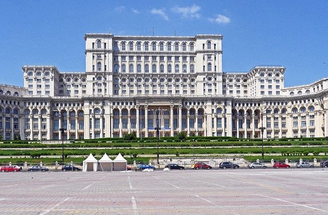 Congresul PSD, pentru desemnarea candidatului la prezidentiale, a inceput la Palatul Parlamentului
