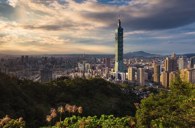 Un mort si 9 raniti in Taiwan, in urma furtunii tropicale Bailu. Peste 3.400 de locuitori au fost evacuati