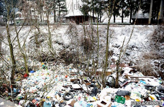Romania, la un pas de a fi sanctionata pentru gunoaiele de la sate