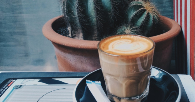 Zaharul din cafea, secretul longevitatii unui scriitor in varsta de 106 ani