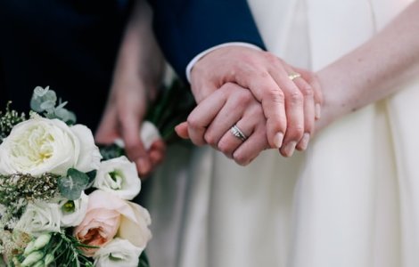 Motivul pentru care verigheta se poarta la mana stanga