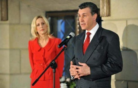 Principele Radu si eternul motto politic &#39;critica-i pe altii ca sa iesi la suprafata&#39;