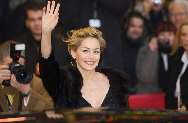 Aflat in Romania, fiul lui Sharon Stone a ramas fara telefon mobil