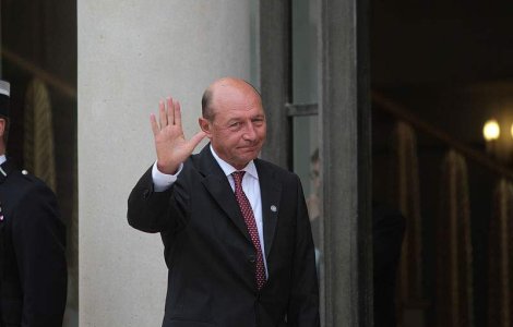 Basescu le multumeste maghiarilor pentru absentarea de la referendum